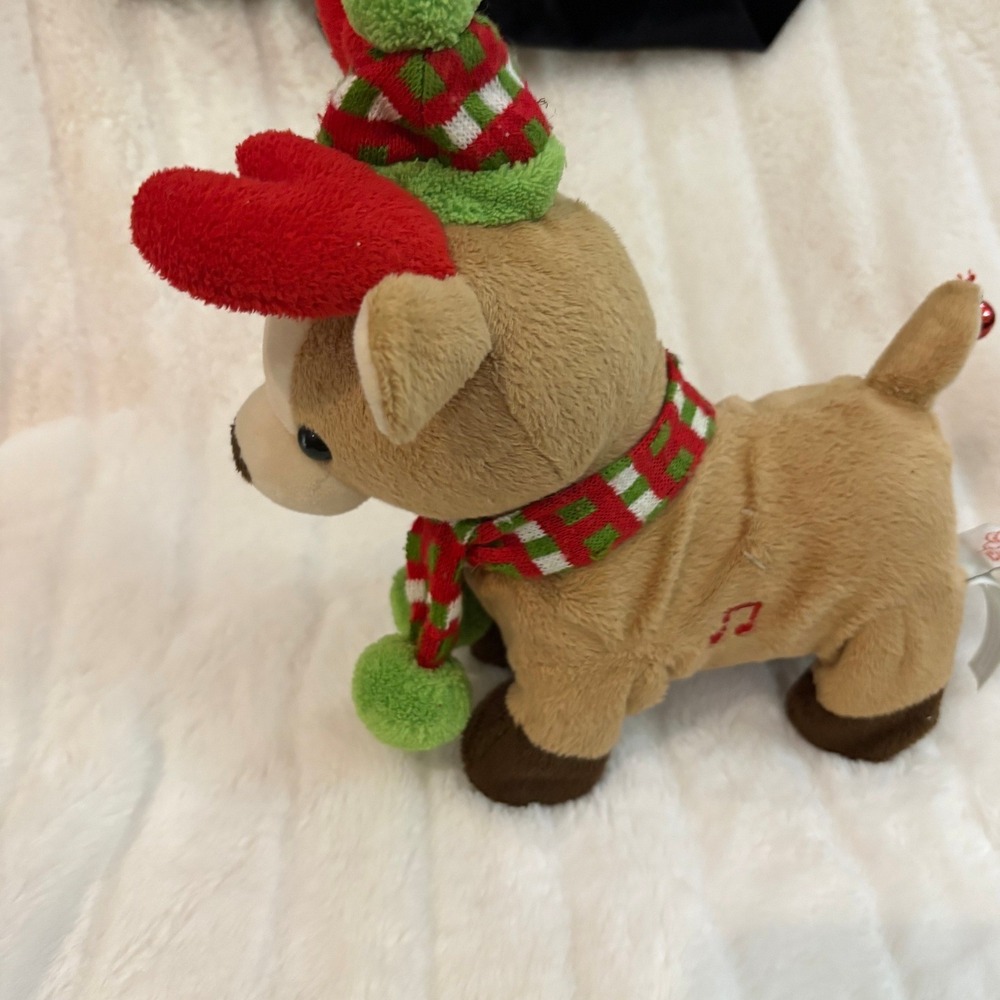 Cuddle Barn Animated Christmas Reindeer Plush Musical Light Up Tail 62537 9in